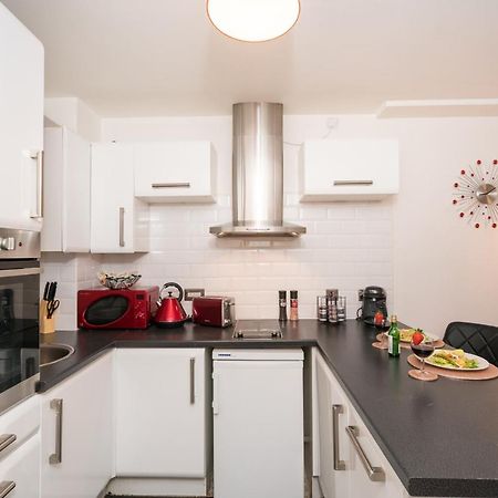 City Centre Posh Parlour Gated Parking 1Bed Wifi Kingston upon Hull Dış mekan fotoğraf