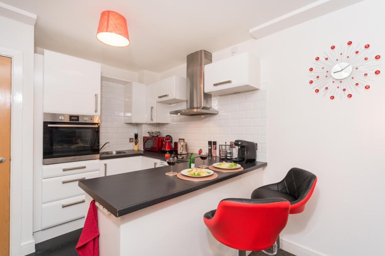 City Centre Posh Parlour Gated Parking 1Bed Wifi Kingston upon Hull Dış mekan fotoğraf