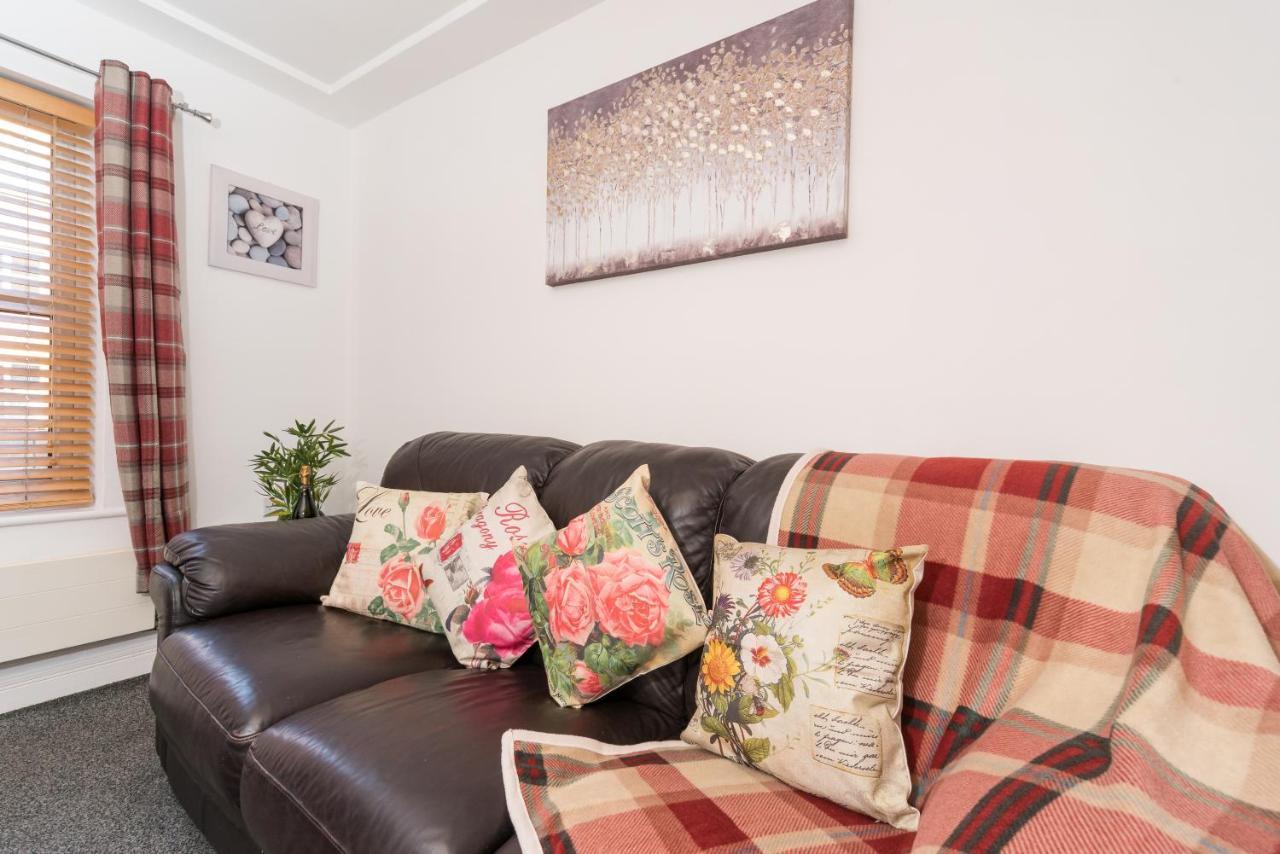City Centre Posh Parlour Gated Parking 1Bed Wifi Kingston upon Hull Dış mekan fotoğraf